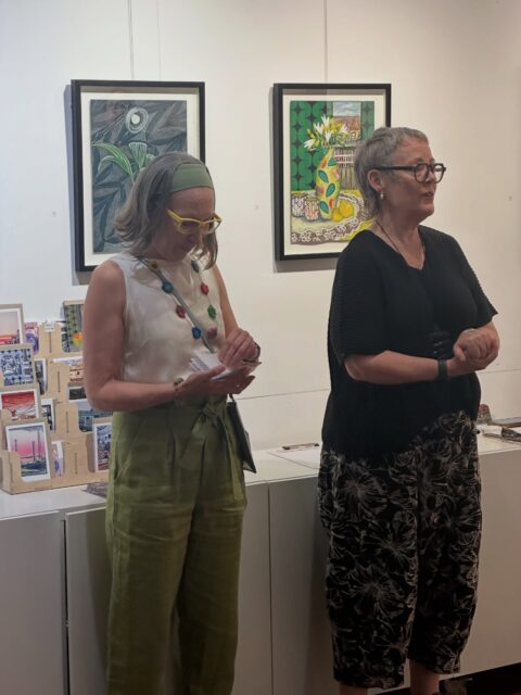 A good turn out for tonight’s opening of INTERIOR EXPANSION - Maggie Stein @stein_press. Continues: 11AM–6PM Fr–SA, 11AM–4PM SU
The big announcement for this show, aside from the work itself, was the acquisition of 11 of Maggie’s works by the State Library of NSW (a few of which are available at this show, 😉😉). Congratulations Maggie
#tiliquatiliqua #worksonpaper #linoprinting #collage